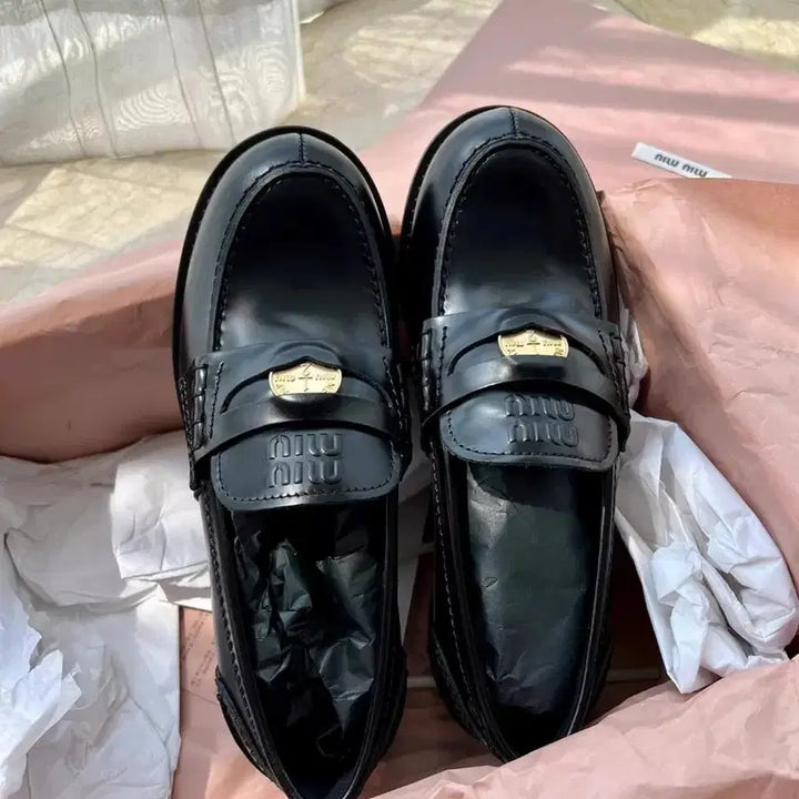 [BUNJANG] Miu Miu Coin Loafers - Black / 미우미우 코인 로퍼 / 블랙