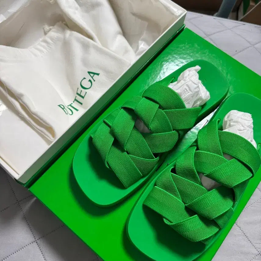 [SOLD OUT] [42] 보테가베네타 인트레치아토 우븐 슬라이드 남성 샌들