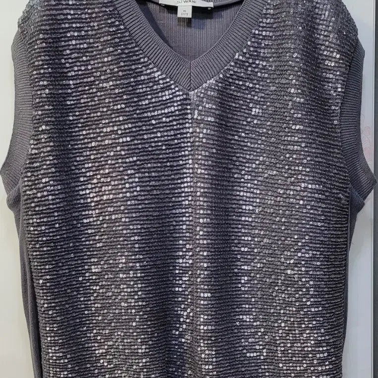 [BUNJANG] SJ WANI Sequin Knit Vest Grey / SJ WANI 스팽글 니트 조끼 그레이