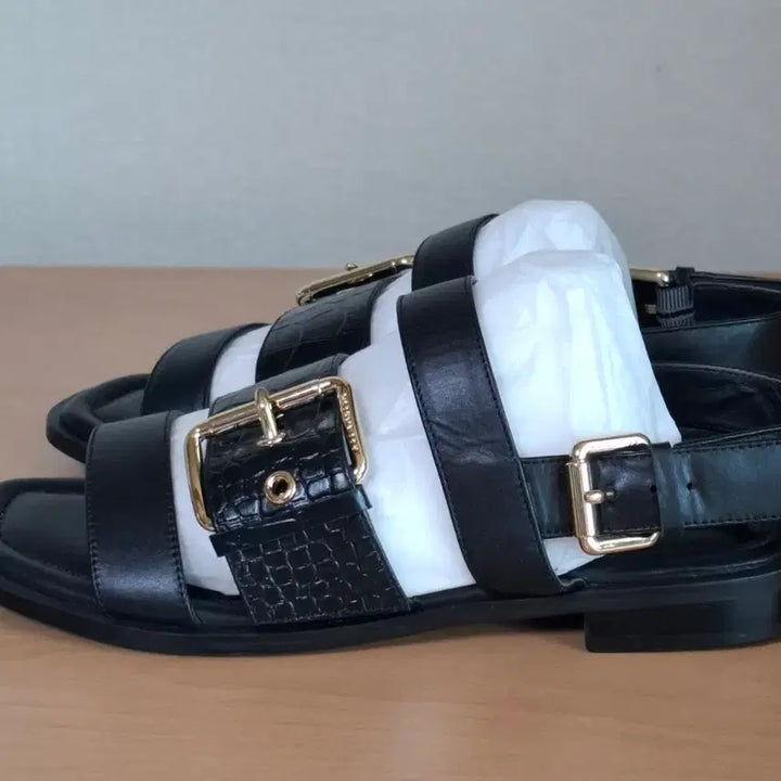 [BUNJANG] Metrociti 240 Leather Sandals / 메트로시티 240 가죽 샌들