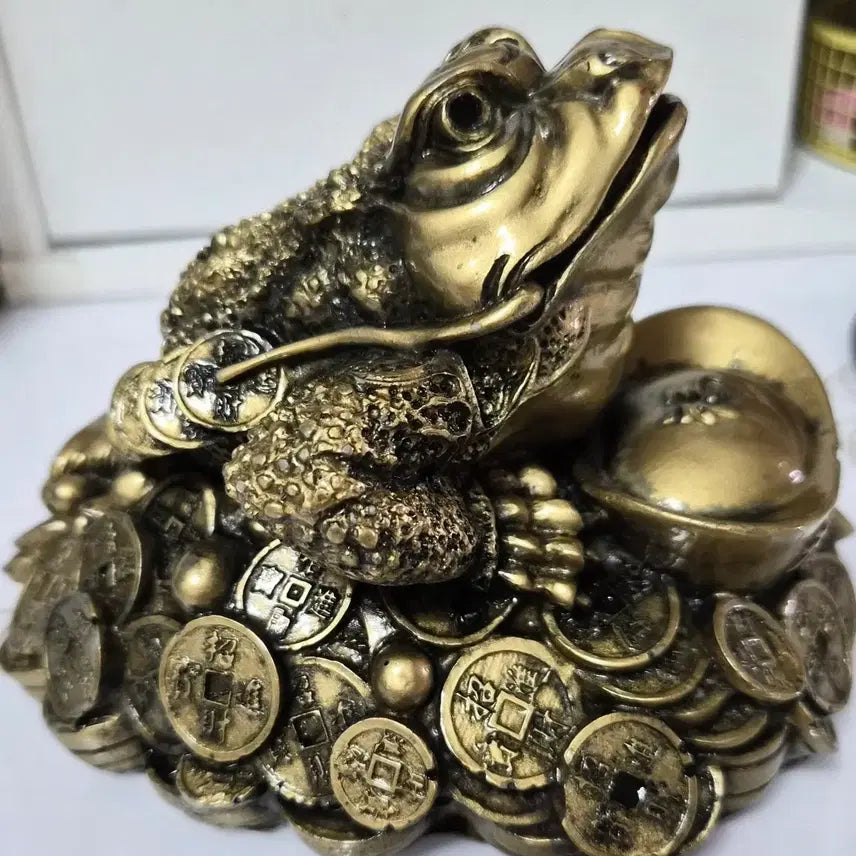[SOLD OUT] 황금 두꺼비 재물 복 조형물 장식품