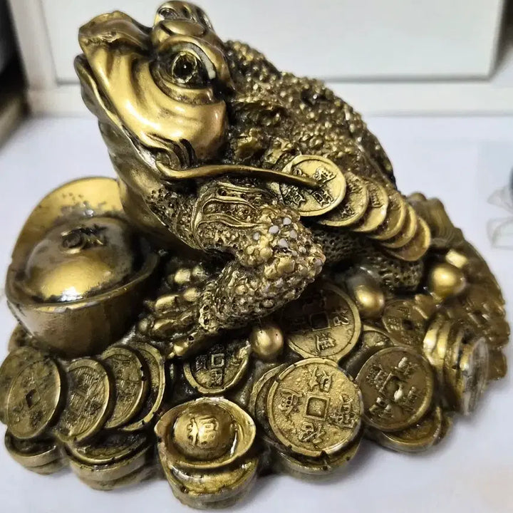 [SOLD OUT] 황금 두꺼비 재물 복 조형물 장식품