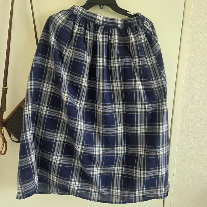 [BUNJANG] Navy Check Flare Long Skirt / 네이비 체크 플레어 롱 스커트