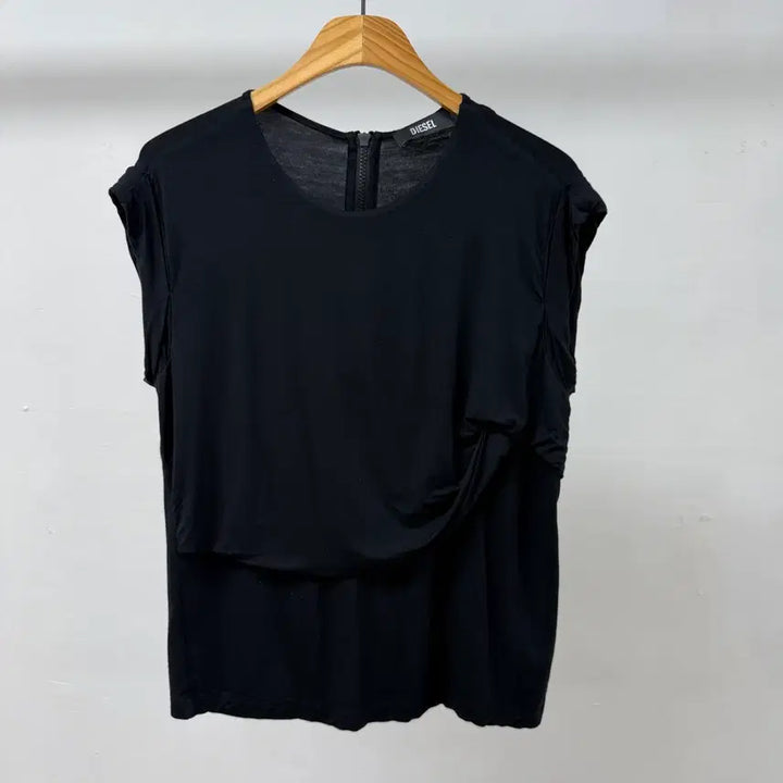 [BUNJANG] DIESEL Shirring Short Sleeve Blouse / 디젤 셔링 반팔 블라우스 유니크 디자인 JS44