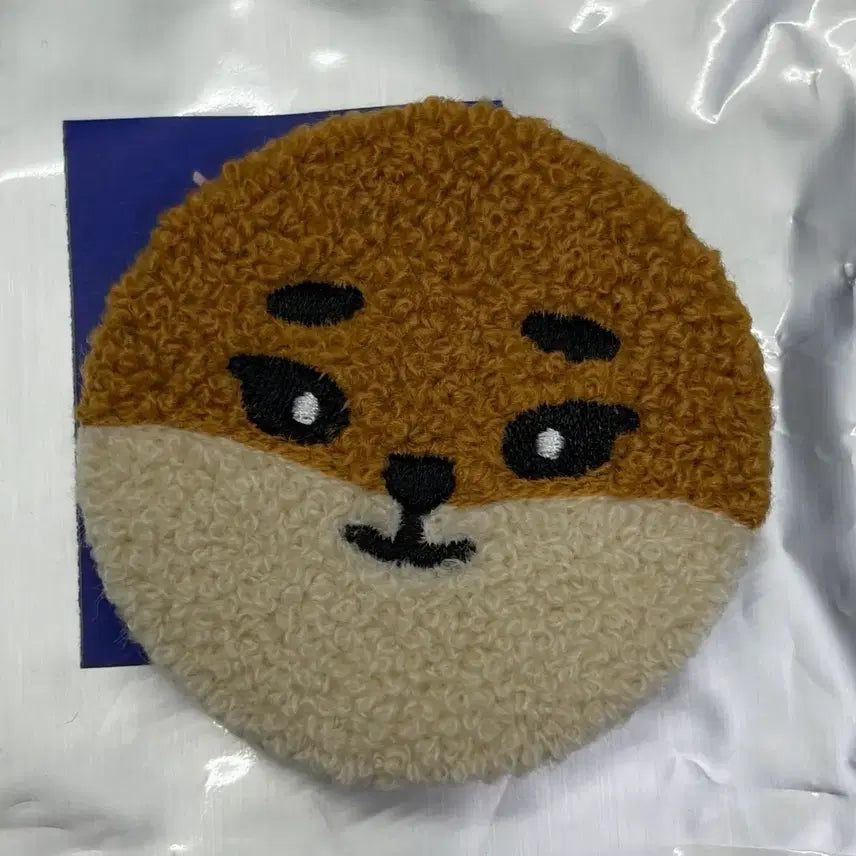 [SOLD OUT] (주말만) 데이식스 부클뱃지 데멀 케