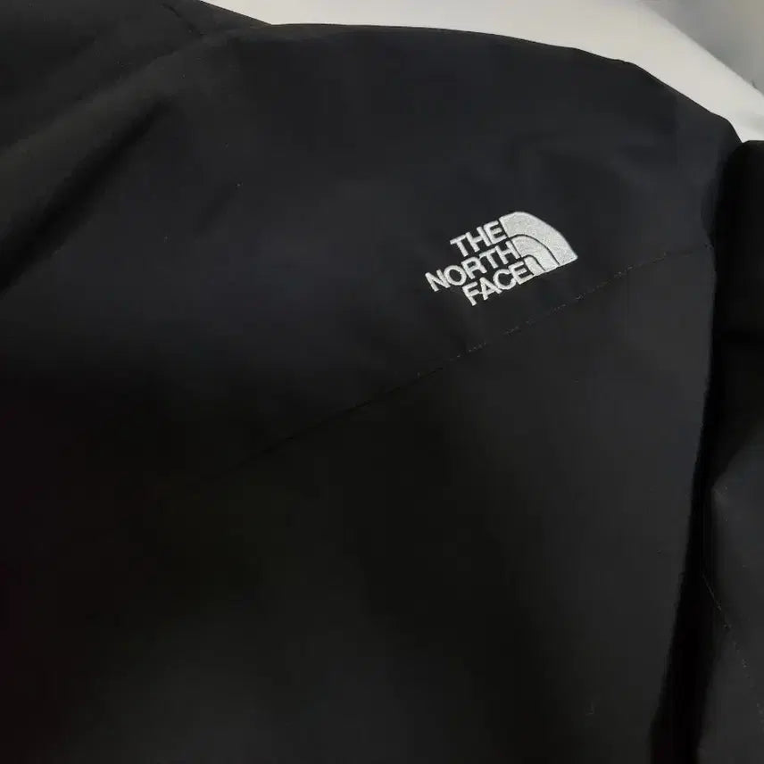 [BUNJANG] The North Face Black Hooded Windbreaker Jacket / 노스페이스 블랙 후드 바람막이 자켓