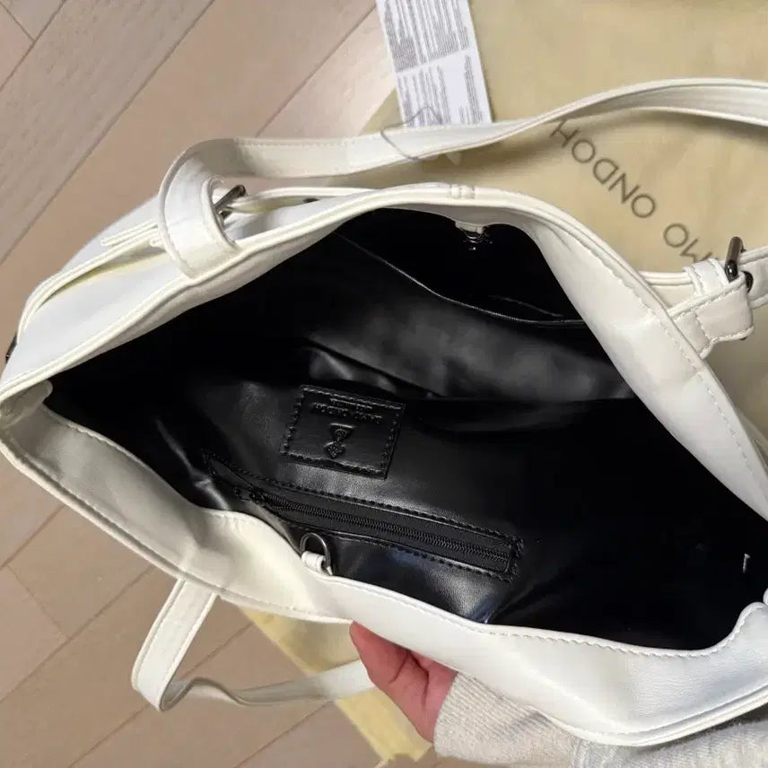 [SOLD OUT] 새상품 세이모온도 르벨트백 아이보리 m