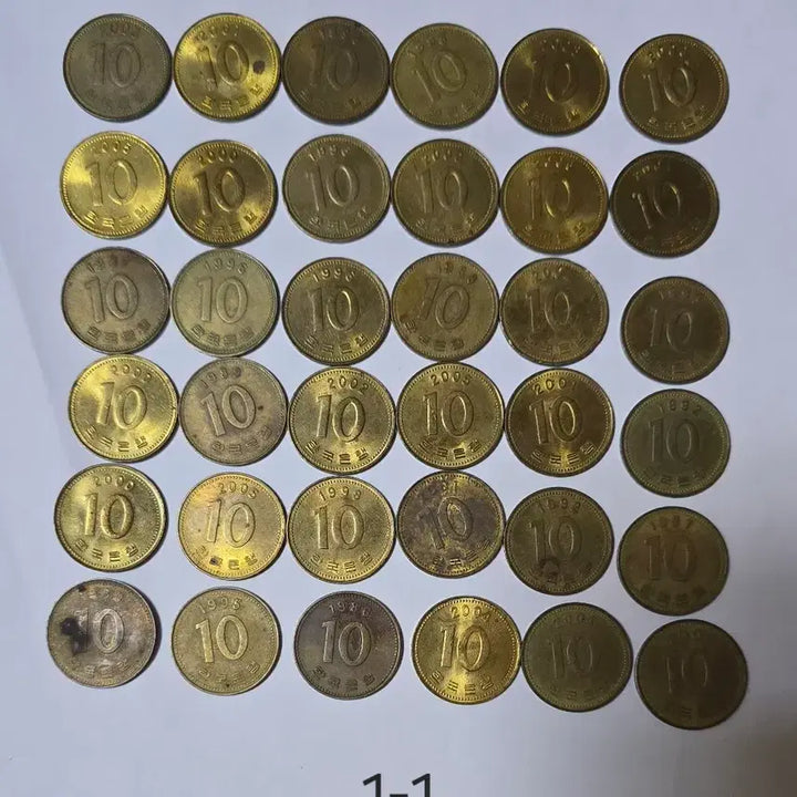 [BUNJANG] Bank of Korea 10 Won Coins (211 Pieces) / 한국은행 옛날 동전 10원 십원 사용제 211개