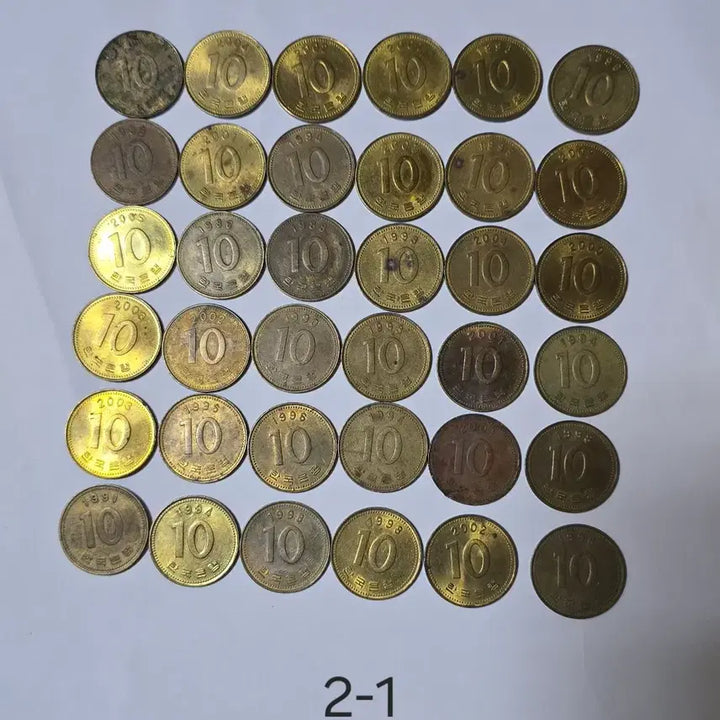 [BUNJANG] Bank of Korea 10 Won Coins (211 Pieces) / 한국은행 옛날 동전 10원 십원 사용제 211개