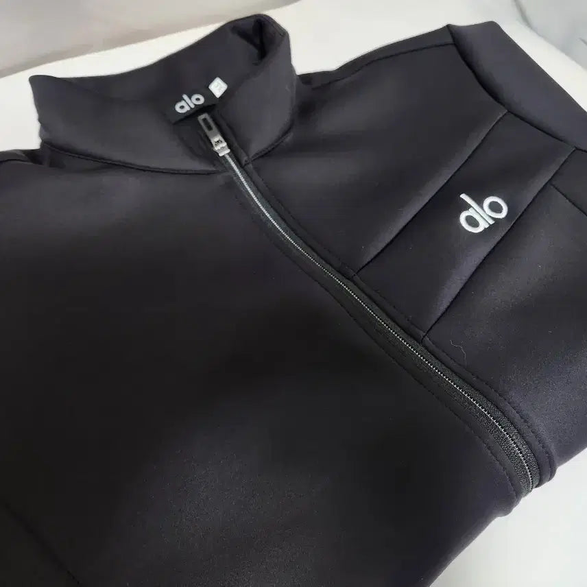 [BUNJANG] Allo Black Zip-up Jacket / 알로  블랙 집업 자켓