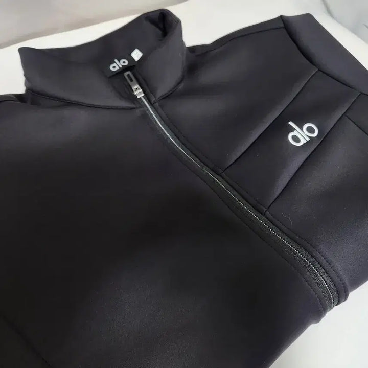 [BUNJANG] Allo Black Zip-up Jacket / 알로  블랙 집업 자켓(마지막할인)