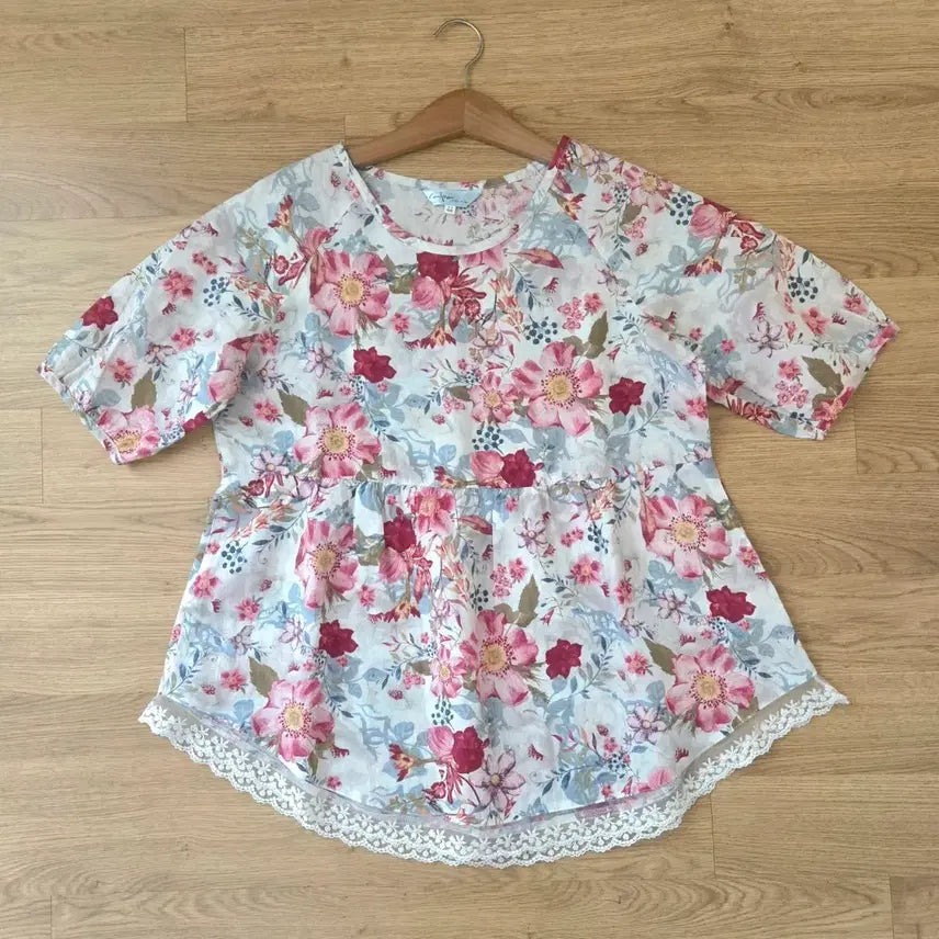 [BUNJANG] Linen 100% Flower Pattern Lace Short-Sleeve Blouse T-Shirt (Size 66) / 마(린넨)100% 플라워 66사이즈 레이스 반팔 블라우스 티셔츠