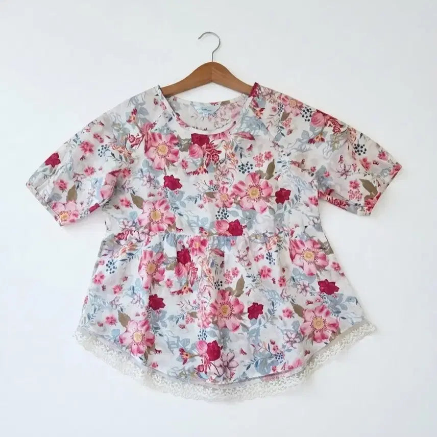 [BUNJANG] Linen 100% Flower Pattern Lace Short-Sleeve Blouse T-Shirt (Size 66) / 마(린넨)100% 플라워 66사이즈 레이스 반팔 블라우스 티셔츠