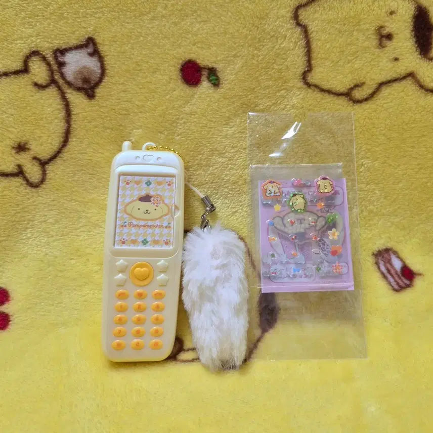 [BUNJANG] Sanrio Pompompurin Feature Phone Keyring / 산리오 폼폼푸린 카오하나 피쳐폰 휴대폰 핸드폰 키링 포토 키홀더 가라케