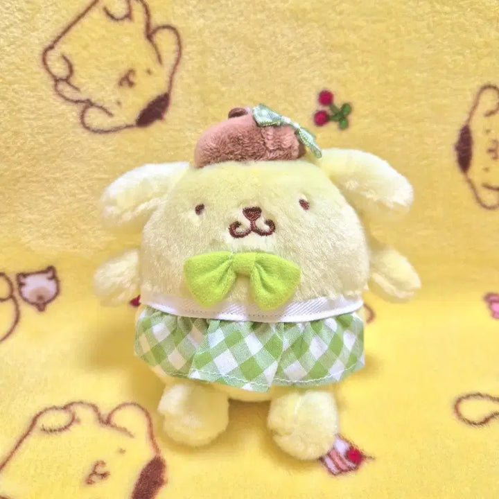 [BUNJANG] Sanrio Pompompurin Gingham Check Cafe Apron Mascot Keyring / 산리오 폼폼푸린 깅엄 체크 카페 앞치마 마스코트 키링 인형 홀더
