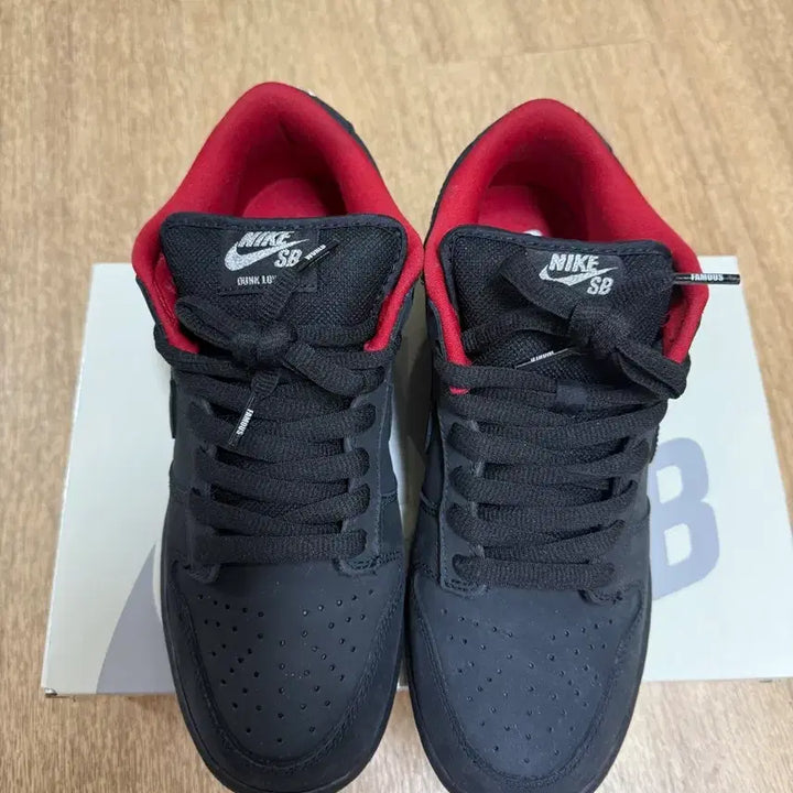 [SOLD OUT] 나이키 x 슈프림 sb덩크 블랙 265사이즈