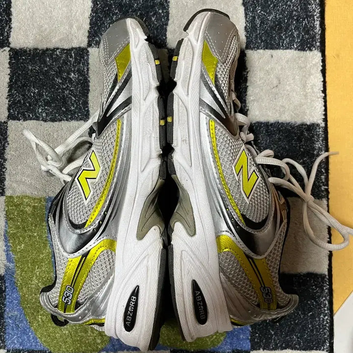[BUNJANG] New Balance 530 Silver Sneakers / 뉴발란스 530 실버 스니커즈