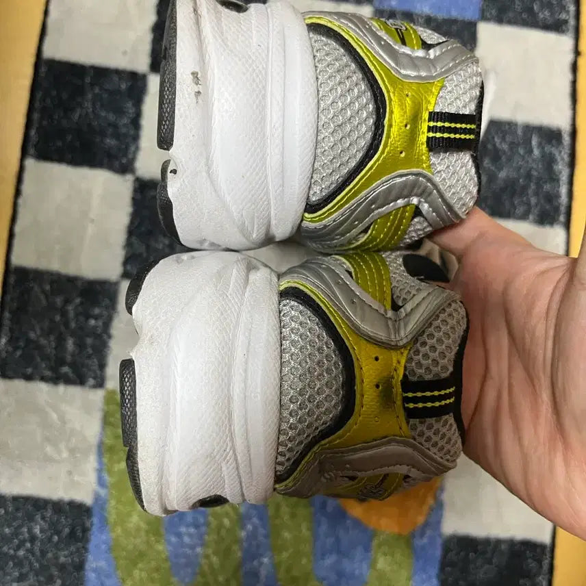 [BUNJANG] New Balance 530 Silver Sneakers / 뉴발란스 530 실버 스니커즈