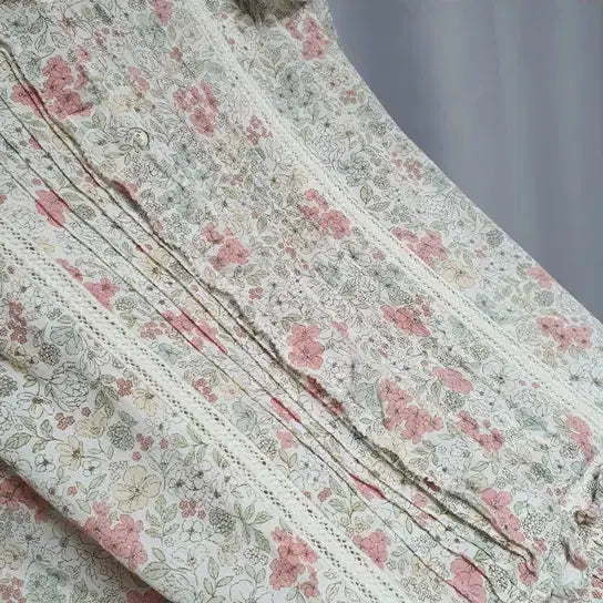 [BUNJANG] Thursday Island Floral Lace Ruffle Blouse / 써스데이아일랜드 플라워 레이스 러플 블라우스
