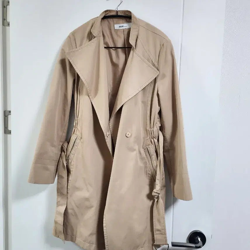 [BUNJANG] Subi Beige Trench Coat Outerwear / 거의새것 subi 베이지 트렌치코트  아우터 55