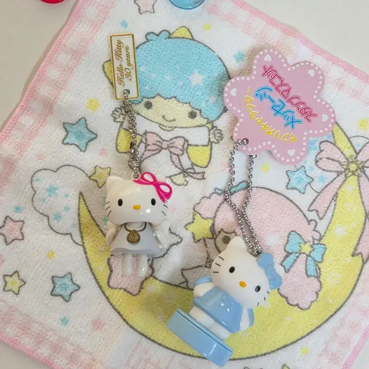 [BUNJANG] Hello Kitty 30th Anniversary Dangle Charm Figure Keychain Angel Kitty Stamp Keychain / 고전키티 30주년 달랑이 피규어키링 엔젤키티 도장키링