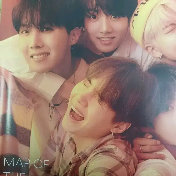 [BUNJANG] 방탄소년단 MAP OF THE SOUL 포스터 4장일괄 / 방탄소년단 MAP OF THE SOUL 포스터 4장일괄