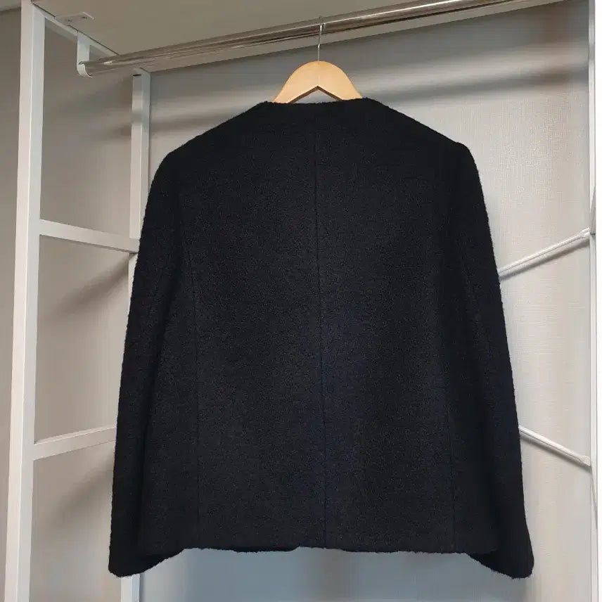 [SOLD OUT] 1회착용 2025년 씨씨콜렉트 부클 자켓