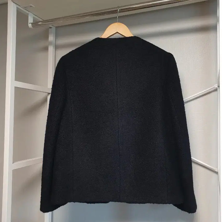 [SOLD OUT] 1회착용 2025년 씨씨콜렉트 부클 자켓
