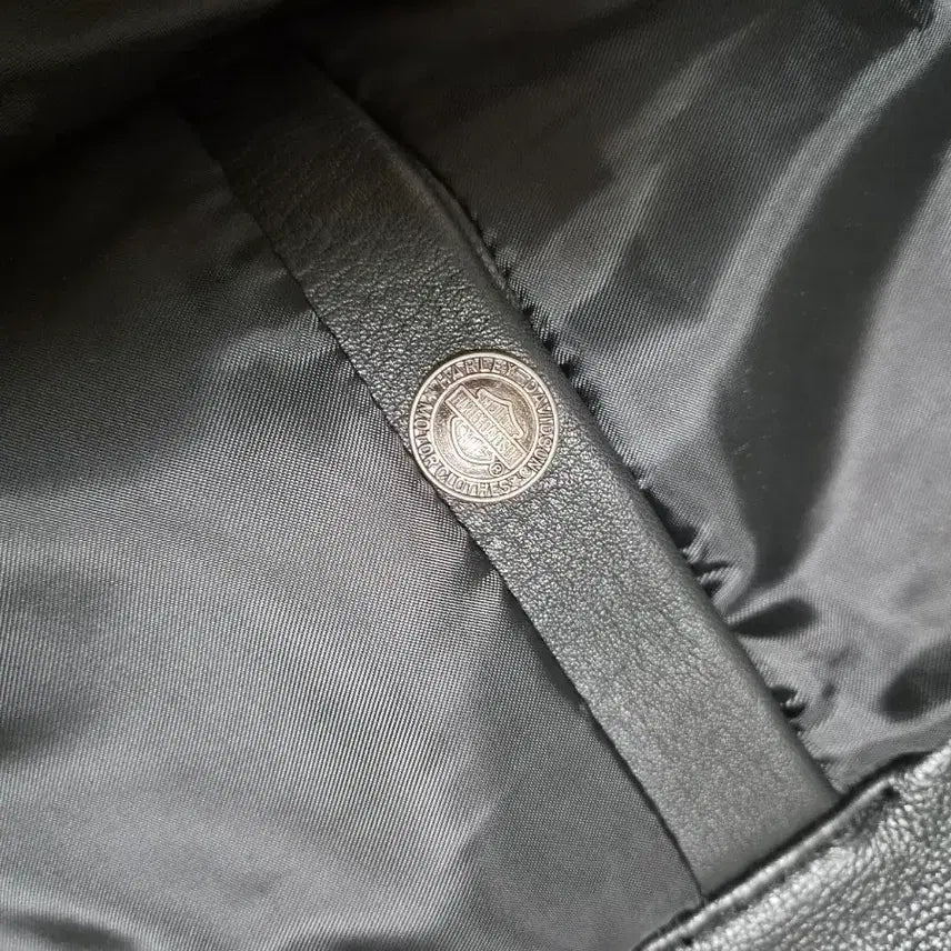 [BUNJANG] Harley Davidson Leather Vest Black / 할리데이비슨 가죽 조끼 블랙