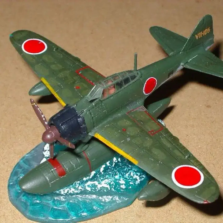 [BUNJANG] Takara 1/144 A6M2-N Type 2 "RUFE" / Takara 1/144 A6M2-N Type 2 "RUFE"