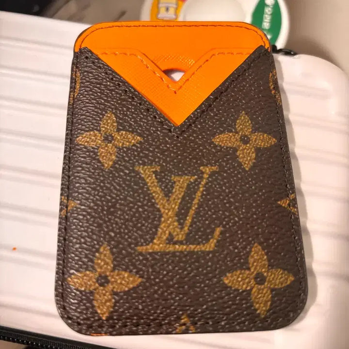[BUNJANG] Louis Vuitton Monogram MagSafe Card Wallet Brown / 루이비통 맥세이프 카드지갑 모노그램 브라운