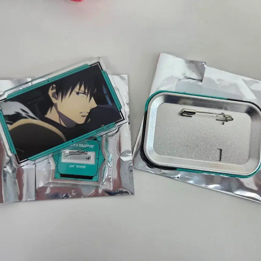 [BUNJANG] Megumi Acrylic Stand and Can Badge Bundle Set / 메구미 아크릴스탠드,캔뱃지 일괄