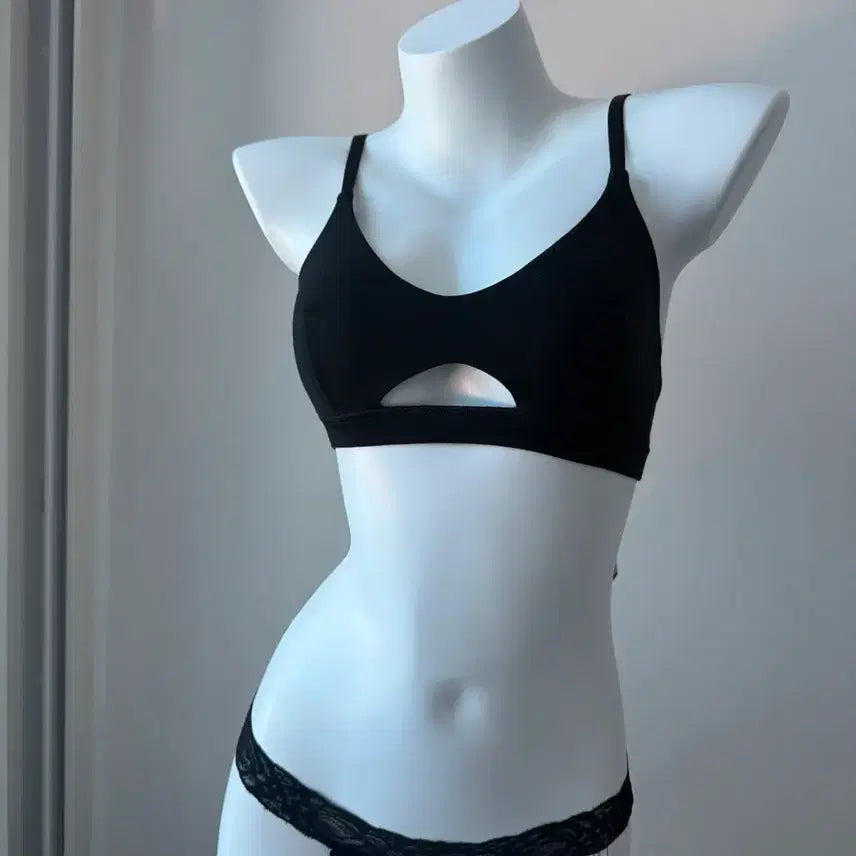 [BUNJANG] Frank And Oak Cotton Cutout Bralette - Black (S) / [새상품] 프랭크앤오크 코튼 섹시 브라렛 / 재고 여러장