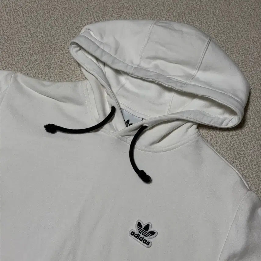[SOLD OUT] 아디다스 XL ac 와펜 후드티 화이트