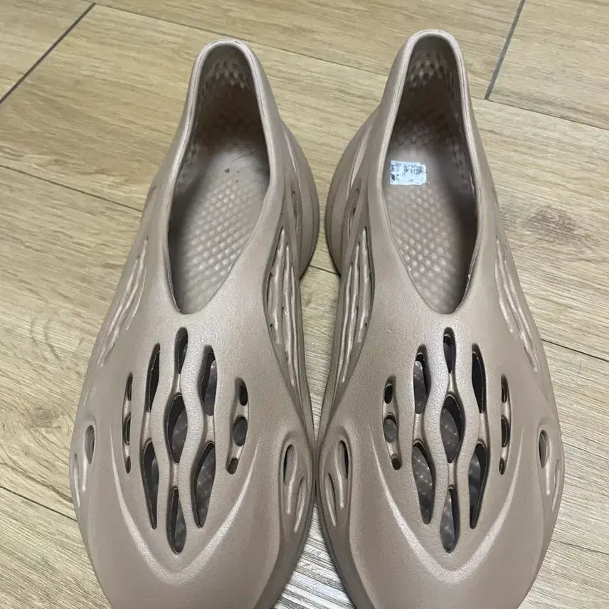 [SOLD OUT] [아디다스]이지 폼 러너 오커 295_US11