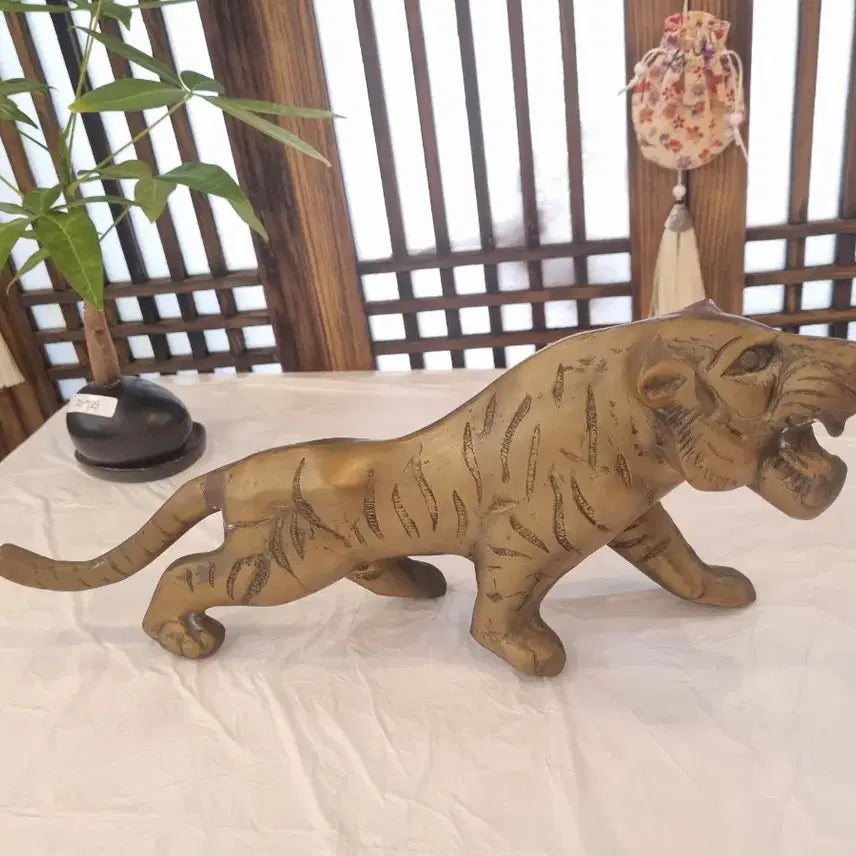 [BUNJANG] Bronze Lion Statue / 동 브론즈 사자