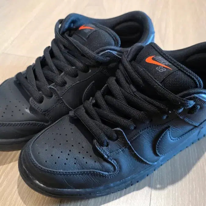 [BUNJANG] Nike SB Dunk Triple Black Sneakers / 덩크sb트리플블랙