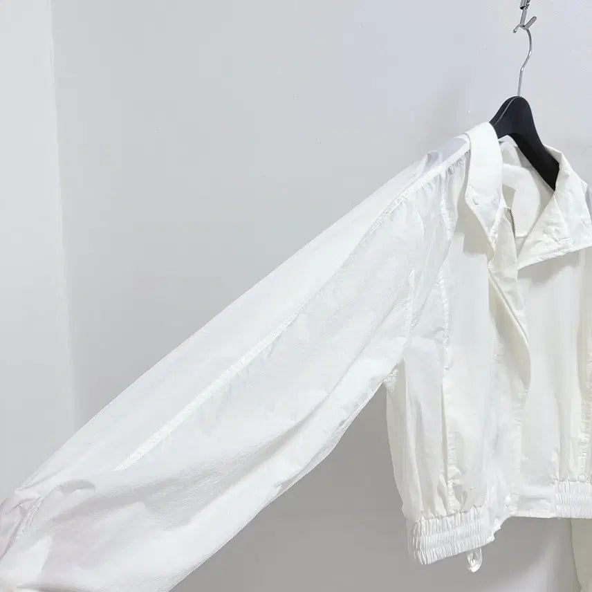 [BUNJANG] Find Ivory Crinkly Blouson Jumper / 파인드 아이보리 바스락 블루종 점퍼