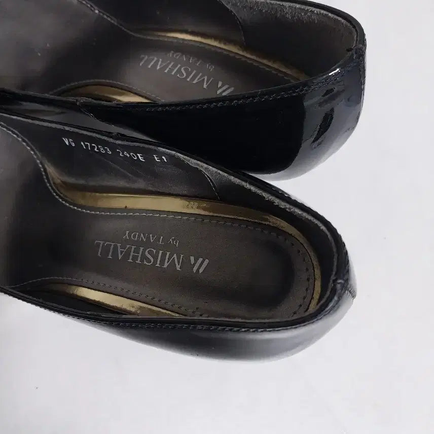 [BUNJANG] Michel by Tandy Black Basic Heel Pumps / 미쉘 바이 탠디 검정 기본 힐 구두 235~240