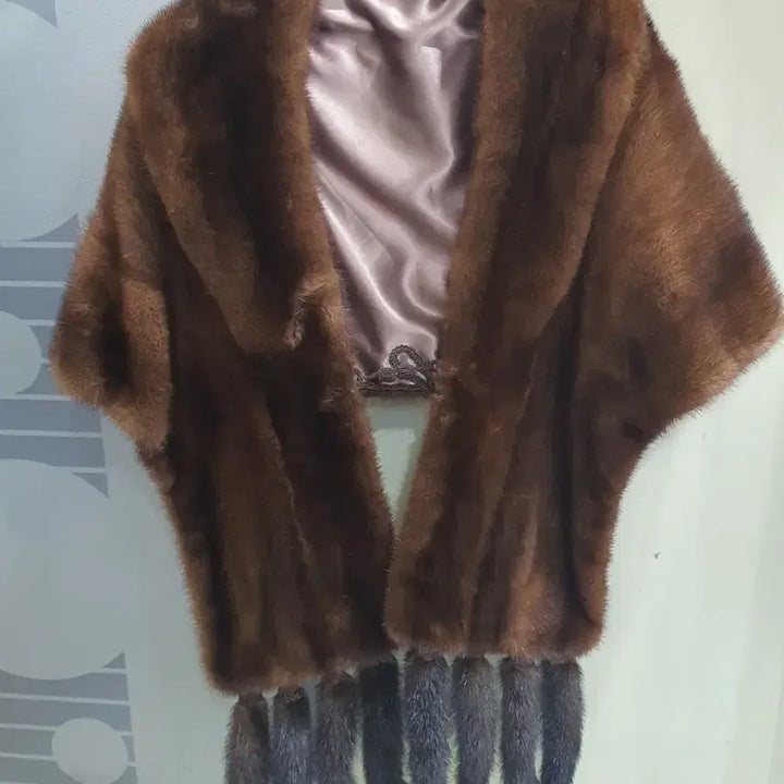 [BUNJANG] Mink Shawl Brown Cape / 밍크 숄 브라운 망토 스타일
