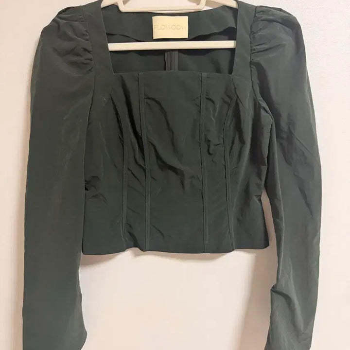 [BUNJANG] Flowm Wedding Guest Blouse / 플로움 결혼식 하객룩 블라우스