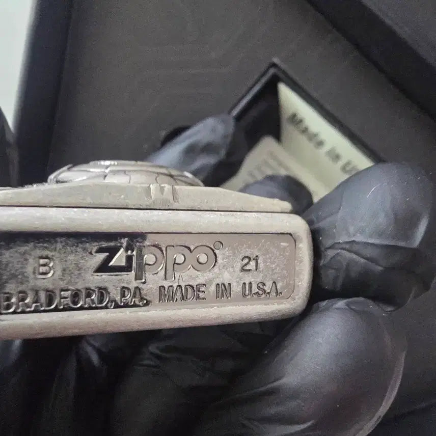 [BUNJANG] Zippo Cyber Eyes Z Lighter / (초특가)zippo 지포 미래도시를 통제하는 사이버 아이즈 Z
