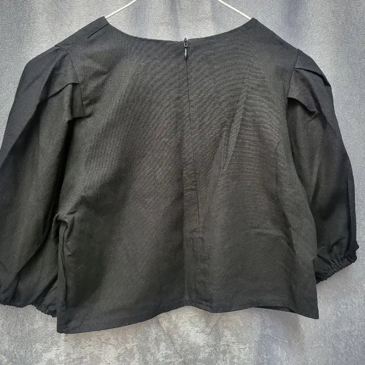 [BUNJANG] Daily Puff Linen Blouse (Black) / 데일리 퍼프 린넨 블라우스 (블랙)