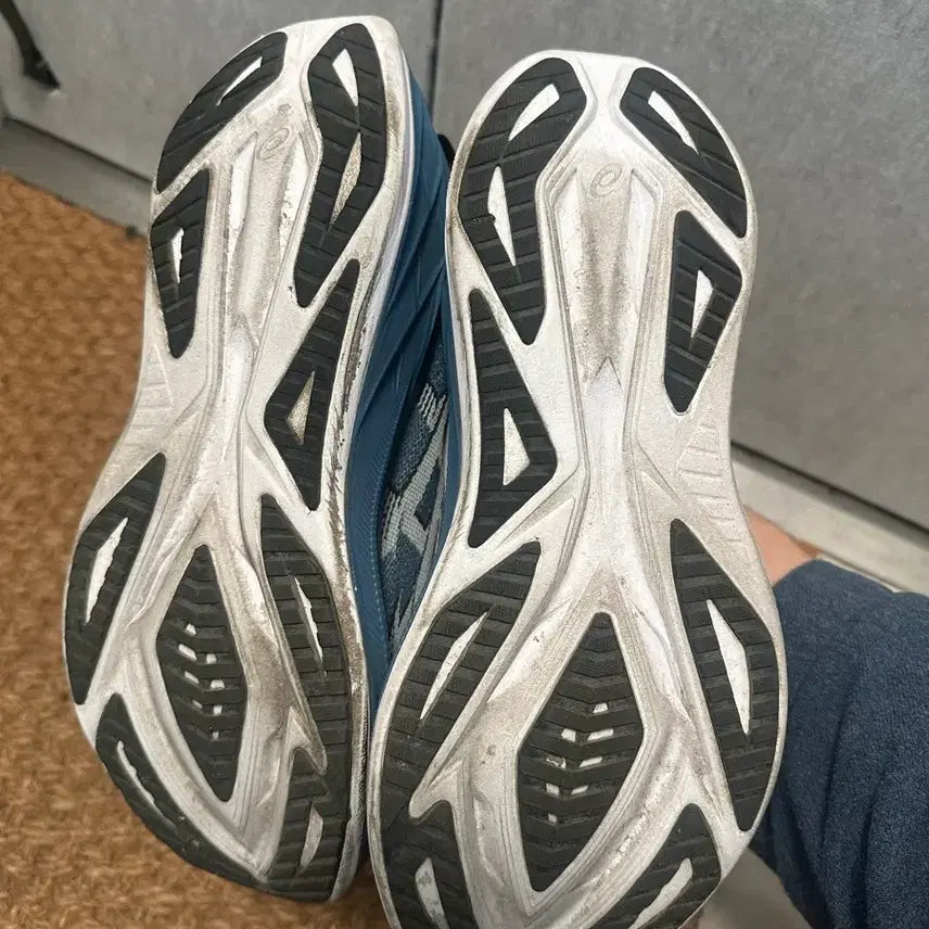 [BUNJANG] Asics Superblast 2 Running Shoes (280mm) / 아식스 슈퍼블라스트2 280