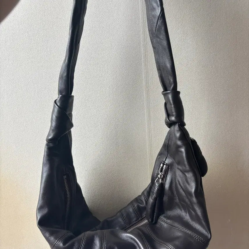 [BUNJANG] Croissant Bag Leather Brown / 크루아상백 커피색상 양가죽 판매합니다