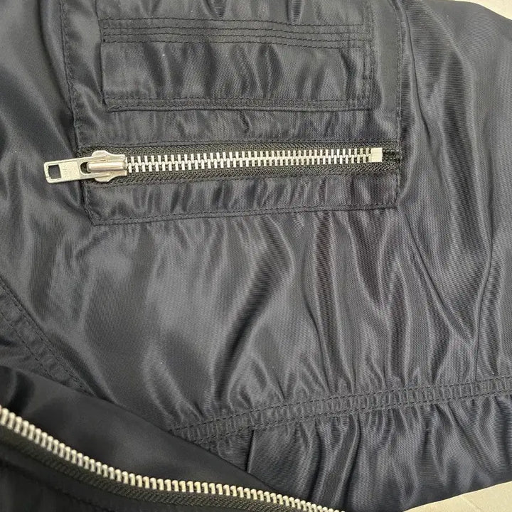 [BUNJANG] Intersection Detachable Hood MA-1 Bomber Jacket / 인터섹션 디테처블 후드 ma-1 점퍼 자켓 2사이즈