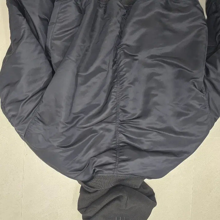 [BUNJANG] Intersection Detachable Hood MA-1 Bomber Jacket / 인터섹션 디테처블 후드 ma-1 점퍼 자켓 2사이즈