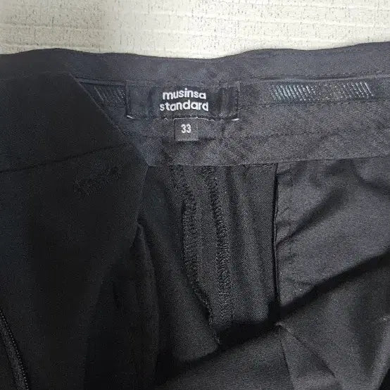 [SOLD OUT] 무신사 스탠다드 히든 밴딩 슬랙스 33