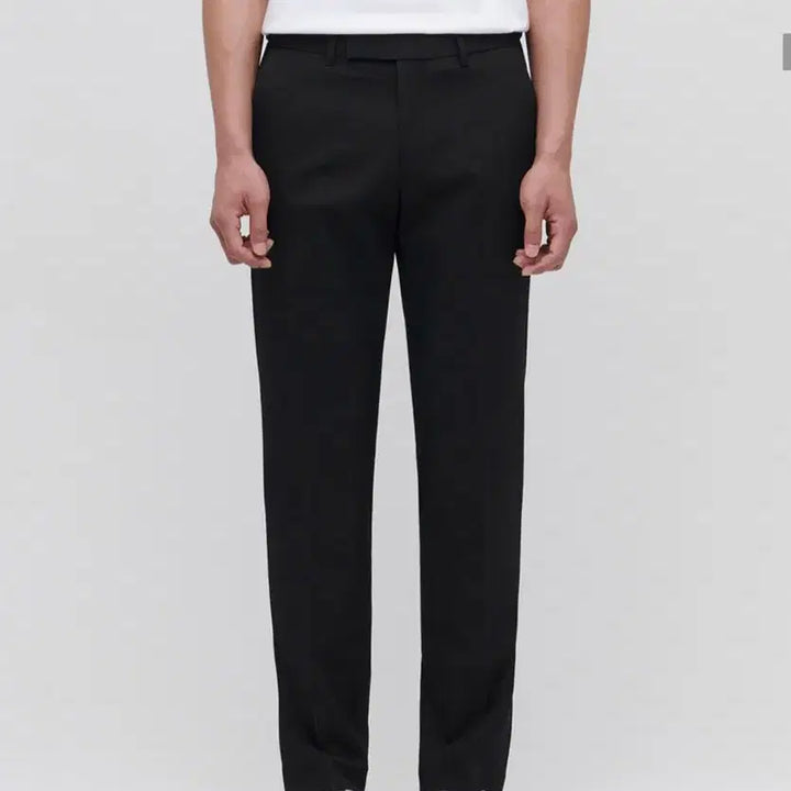 [SOLD OUT] 무신사 스탠다드 히든 밴딩 슬랙스 33