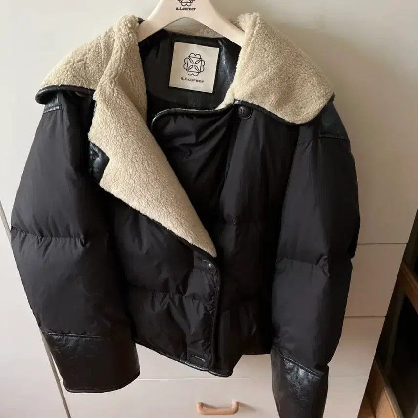 [SOLD OUT] 새상품)엣코너 블랙 숏패딩 양털 카라 패딩 프리사이즈 : 편안한 옷 증정